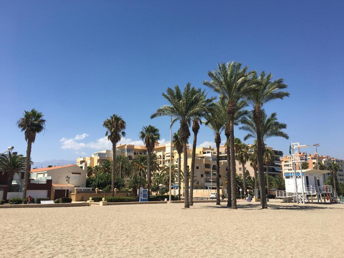 Atico Almeria. Paseo Maritimo Roquetas De Mar Exterior foto
